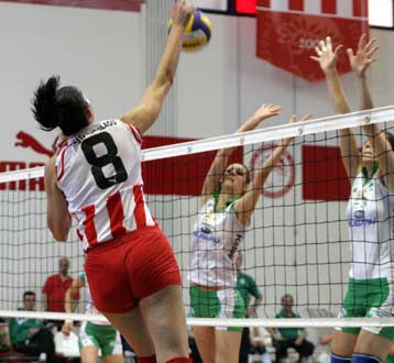 Ολυμπιακός για το πρωτάθλημα και Παναθηναϊκός για την… παράταση στη Λεωφόρο