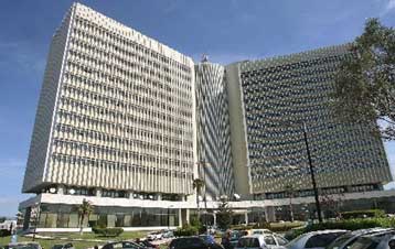 Ερώτηση Παπαδημούλη στην Κομισιόν για τα δικαιώματα των μετόχων μειοψηφίας του ΟΤΕ