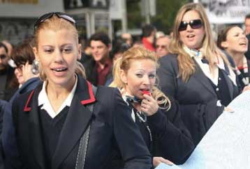 Με αναδρομική ισχύ η επιπλέον εξάμηνη άδεια μητρότητας στις ασφαλισμένες του ΙΚΑ