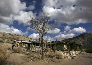 Η φρίκη της «Οικογένειας Μάνσον» ξαναζωντανεύει στην Κοιλάδα του Θανάτου