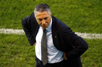 Με πολλές απουσίες στη Νέα Σμύρνη η ΑΕΚ, αλλά μόνο για τη νίκη