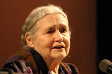 «Καταστροφή» το Νόμπελ, δηλώνει η συγγραφέας Ντόρις Λέσινγκ