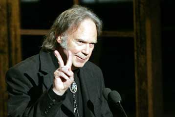 Ο Νιλ Γιάνγκ αποκτά το δικό του είδος αράχνης