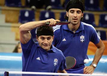 Το ελληνικό πινγκ πονγκ στο Πεκίνο, μέσω Κρεάνκα και Γκιώνη