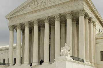 «Πράσινο φως» στις προσφυγές θυμάτων του Απαρτχάιντ κατά αμερικανικών επιχειρήσεων