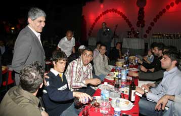 Είναι υποχρέωσή μας το νταμπλ, τόνισαν οι «ερυθρόλευκοι»