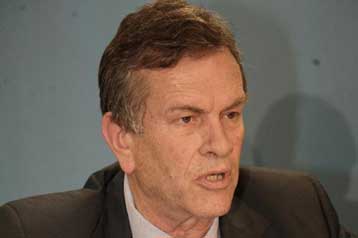 Την παραίτηση του ΔΣ της ΕΟΑΒ ζήτησε ο Γιάννης Ιωαννίδης