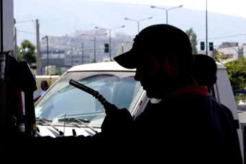 «Κέρδη» και διεκδικήσεις ζυγίζουν οι ιδιοκτήτες φορτηγών και βυτιοφόρων