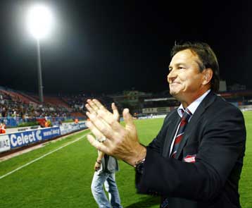 Τόπο στα νιάτα δίνει ο Λίνεν στο αποχαιρετηστήριο ματς της χρονιάς