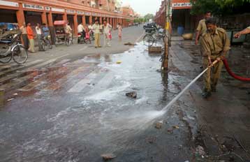 Για τρομοκρατική επίθεση στην πόλη Τζαϊπούρ της Ινδίας, κάνουν λόγο οι Αρχές