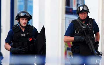 Νεαροί συνελήφθησαν για τη δολοφονία 22χρονου στην Όξφορντ Στριτ του Λονδίνου