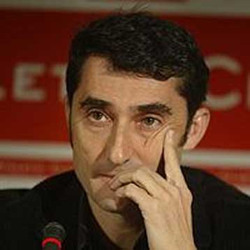 Ο Βαλβέρδε διέψευσε τα σενάρια για επίσημη πρόταση του Ολυμπιακού