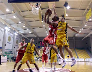 Για το sweep ο Παναθηναϊκός, για το προβάδισμα ο Ολυμπιακός