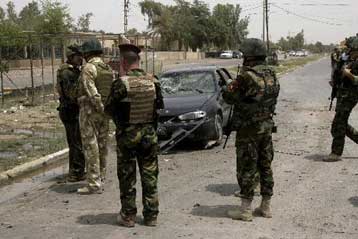 Πολύνεκρη επίθεση αυτοκτονίας στο Ιράκ – Επιχείρηση κατά της Αλ Κάιντα στη Μοσούλη