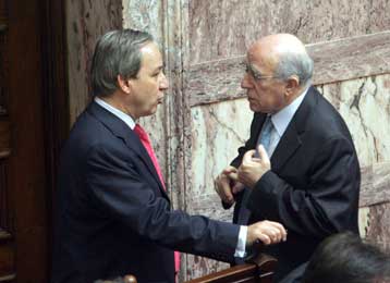 Δεν υπάρχει κόντρα Σουφλιά – Αλογοσκούφη, κατά την κυβέρνηση