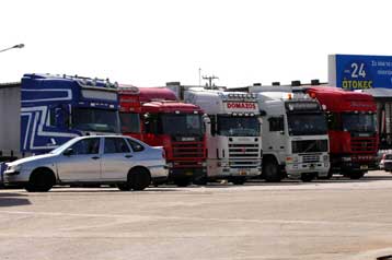 Ανέστειλαν την απεργία τους και οι ιδιοκτήτες φορτηγών