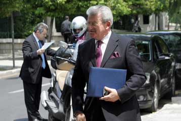 Μαραθώνιος ο αγώνας κατά της ακρίβειας λέει η κυβέρνηση-Aμεσα μέτρα ζητά το ΠΑΣΟΚ