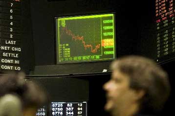 Κερδισμένοι για άλλη μία ημέρα οι δείκτες σε Γουόλ Στριτ και Ευρώπη