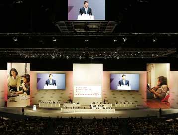 «Ισχυρός εταίρος στη ΝΑ Ευρώπη ο ΟΤΕ» λέει για τη συμφωνία η Deutsche Telekom