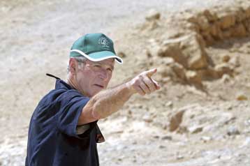 Στη Σαουδική Αραβία ο Μπους με Ιράν και πετρέλαιο στην ατζέντα του