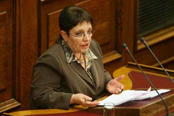 Διαξιφισμοί στη Βουλή για τη συμμετοχή φοιτητών σε πρόγραμμα πρακτικής του ΝΑΤΟ