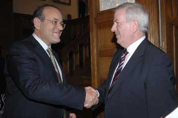 Την απελευθέρωση των κλειστών επαγγελμάτων ζητά ο πρόεδρος του ΣΕΒ