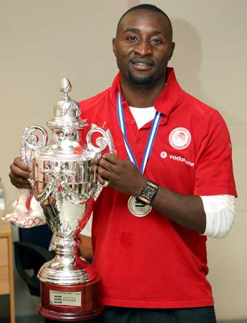 Εκτός Ολυμπιακού ο Λούα Λούα, ενημερώθηκε να βρει άλλη ομάδα