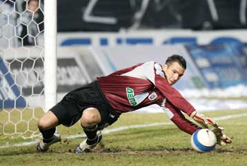 «Όχι» σε Μπόχουμ για τον Φερνάντες, πικραμένος με Σάντος ο Μπαϊάνο