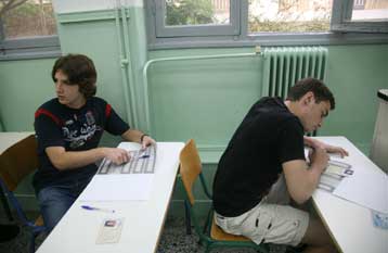 Πρεμιέρα για τις Πανελλαδικές Εξετάσεις – Από το in.gr οι απαντήσεις