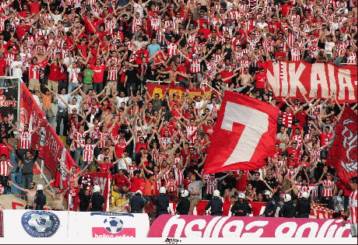 Ξέφρενοι πανηγυρισμοί σε «Καυτανζόγλειο» και Πειραιά