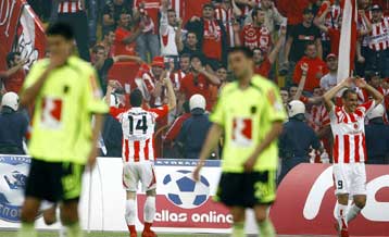 Δίκαια χαρακτήρισε τη νίκη του Ολυμπιακού ο Χαλκιάς, πικραμένος ο Κέλεμεν