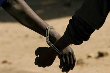 Μπαράζ ξενοφοβικών επιθέσεων εναντίον μεταναστών στη Νότια Αφρική