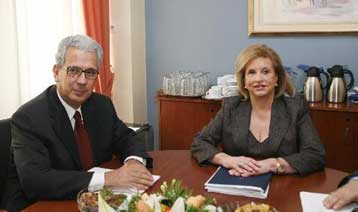 Με υψηλά ελλείμματα ξεκινούν οι ενοποιήσεις των ασφαλιστικών ταμείων τον Ιούνιο