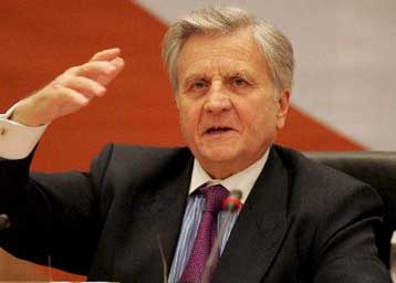 Ο πρόεδρος της ΕΚΤ προειδοποιεί για πληθωριστική έκρηξη από το «πετρελαϊκό σοκ»