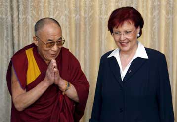 Ανεπίσημη συνάντηση με Γερμανίδα υπουργό είχε ο Δαλάι Λάμα