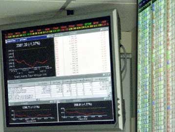 Προς τις 4.200 μονάδες υποχωρεί το Χρηματιστήριο με «οδηγό» τον ΟΤΕ