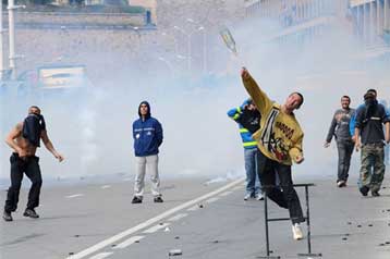 Απεργίες ετοιμάζουν Γάλλοι δημόσιοι υπάλληλοι για την ασφαλιστική μεταρρύθμιση