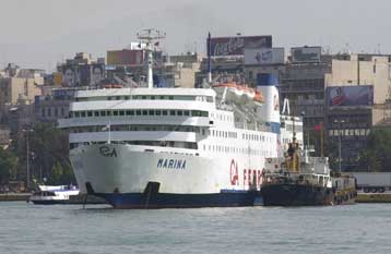 Μικρή ζημιά, μεγάλη ταλαιπωρία για τους 206 επιβάτες του «Μαρίνα»