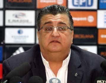 Ούτε με 100 εκατομμύρια ευρώ δεν αφήνει τον Μπάγεβιτς ο Σκόρδας