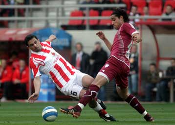 Η Λάρισα ανανέωσε με Ιγκλέσιας για τέσσερα χρόνια