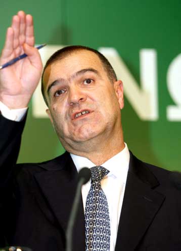 «Η ΠΕΚ αναστέλλει τις δραστηριότητές της» είπε ο Βγενόπουλος