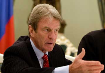 Επιφυλακτικός ο Μπερνάρ Κουσνέρ για ειρήνευση στη Μέση Ανατολή εντός του 2008