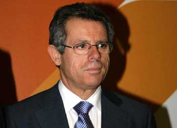 Μέτρα για τη διαφάνεια στις τραπεζικές συναλλαγές υπόσχεται το υπουργείο Ανάπτυξης