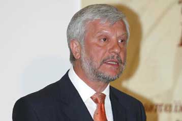 Την κατάργηση του ΔΟΑΤΑΠ πρότεινε ο Πέτρος Τατούλης