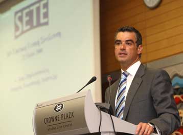 Αυτονομία του υπουργείου Τουρισμού στη λήψη αποφάσεων, ζητά εμμέσως ο Α.Σπηλιωτόπουλος