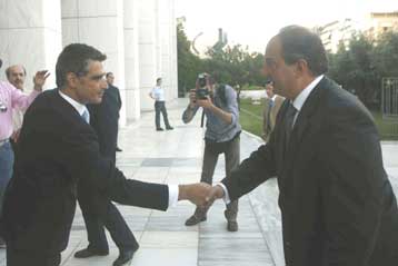 Συντονισμό κυβέρνησης για τον τουρισμό ζητά ο ΣΕΤΕ, συγκράτηση τιμών ο Κ.Καραμανλής