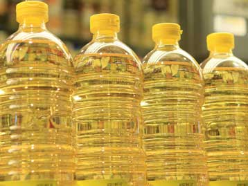 Πλαφόν στην τιμή του λαδιού – Έλλειψη ελέγχων παραδέχεται ο Γ.Βλάχος