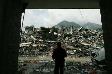 Στη δοκιμαζόμενη Κίνα ο ΓΓ του ΟΗΕ Μπαν Γκι-Μουν