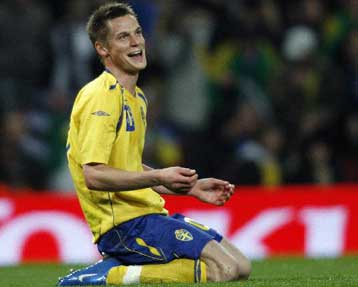 Τραυματίστηκε ο Ρόζενμπεργκ, αμφίβολος για το Euro ο Σουηδός