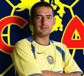 Βλέπει Σαλίνας, «δένει» τον Ιβιτς ο Αρης